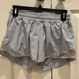 Lululemon hotty hot 2.5” dusty purple